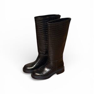 Zara Black Croc-Embossed Winter Boots